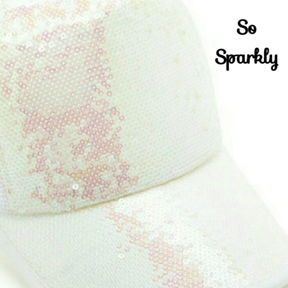 NWT Iridescent Sequin Snap Back Trucker Hat - Picture 4 of 4